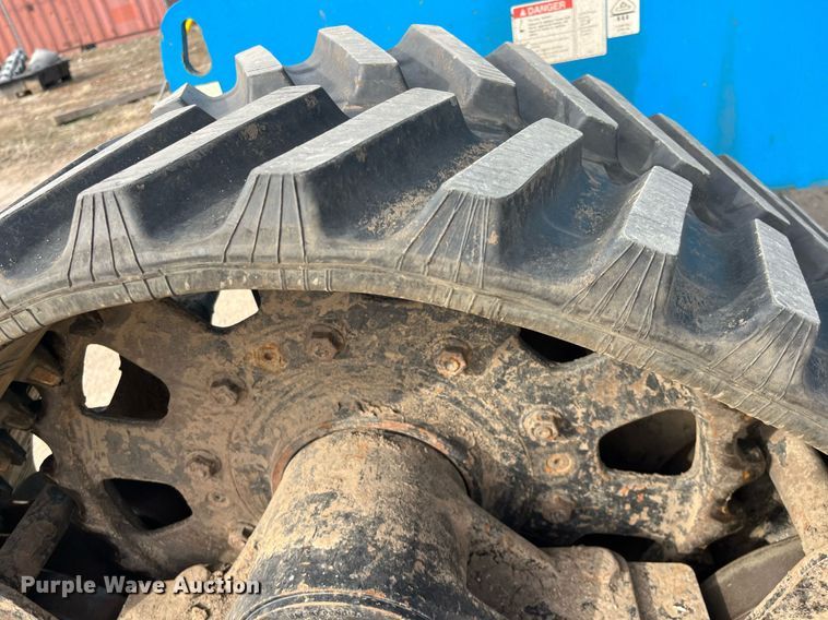 image for item DG5445 2009 Genie S-65TRAX  boom lift