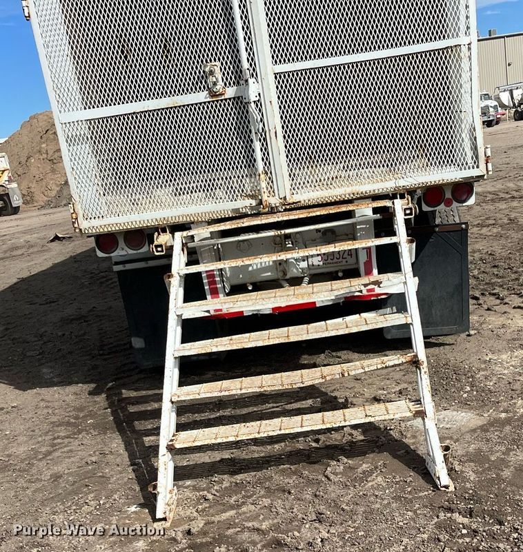 image for item DG5446 1978 Hobbs A8-8576-45  dry van trailer