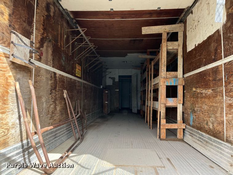 image for item DG5446 1978 Hobbs A8-8576-45  dry van trailer