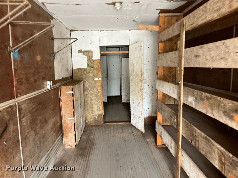 image for item DG5446 1978 Hobbs A8-8576-45  dry van trailer