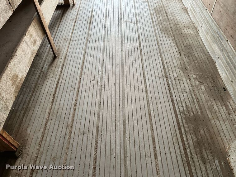 image for item DG5446 1978 Hobbs A8-8576-45  dry van trailer