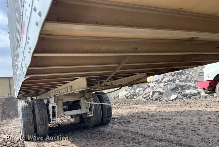 image for item DG5446 1978 Hobbs A8-8576-45  dry van trailer