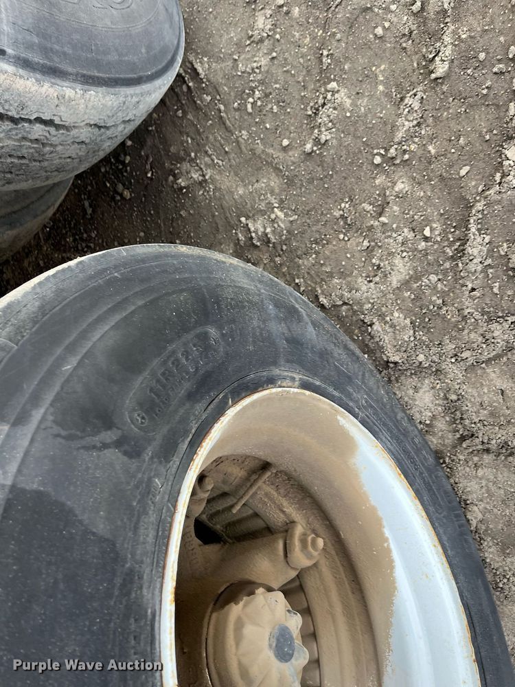 image for item DG5446 1978 Hobbs A8-8576-45  dry van trailer