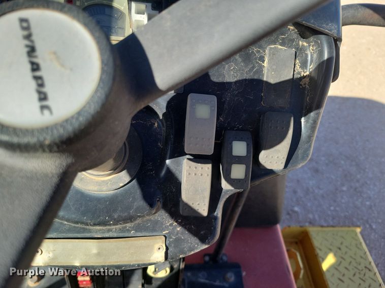 image for item DK0392 Dynapac CP142  pneumatic roller