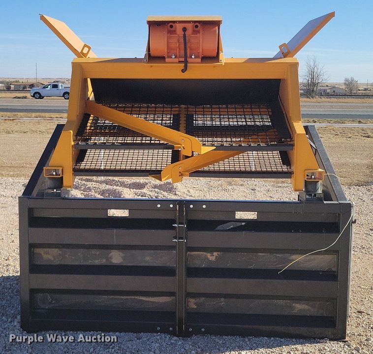 image for item DK0394 Paladin Industrial US70  vibratory screen