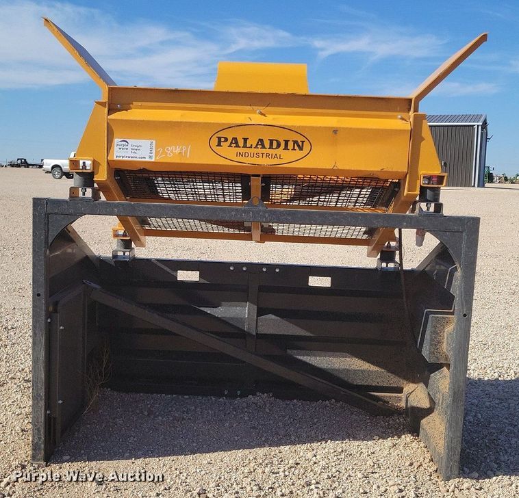 image for item DK0394 Paladin Industrial US70  vibratory screen