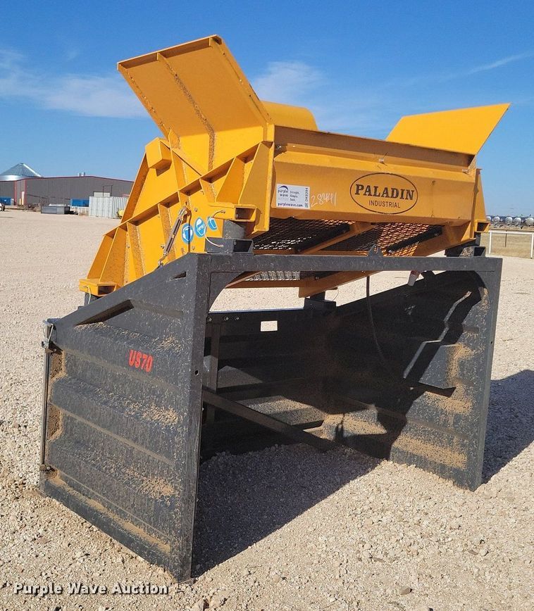 image for item DK0394 Paladin Industrial US70  vibratory screen