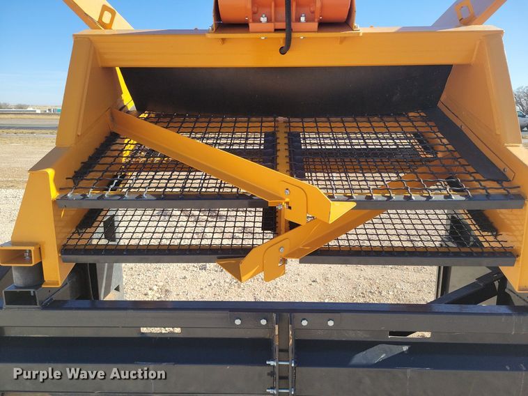 image for item DK0394 Paladin Industrial US70  vibratory screen