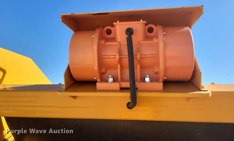 image for item DK0394 Paladin Industrial US70  vibratory screen