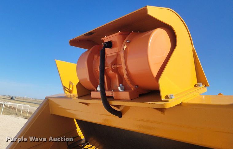 image for item DK0394 Paladin Industrial US70  vibratory screen