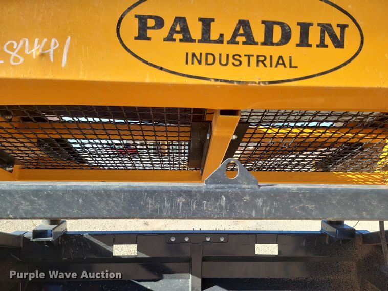 image for item DK0394 Paladin Industrial US70  vibratory screen
