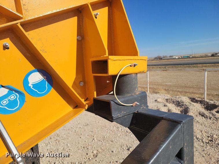 image for item DK0394 Paladin Industrial US70  vibratory screen