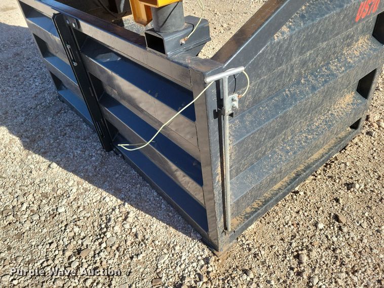 image for item DK0394 Paladin Industrial US70  vibratory screen