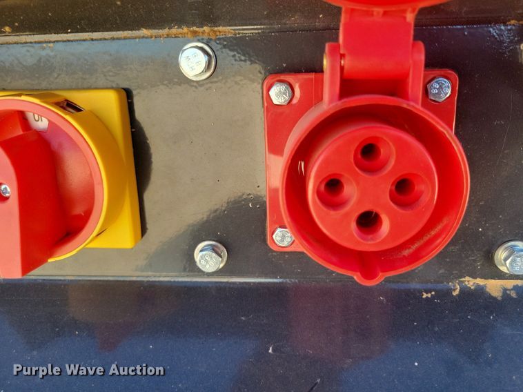 image for item DK0394 Paladin Industrial US70  vibratory screen