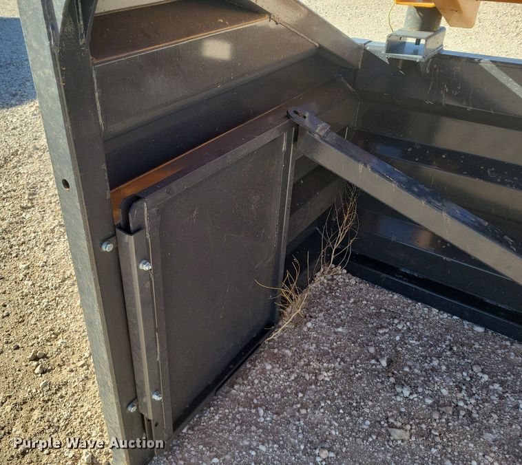 image for item DK0394 Paladin Industrial US70  vibratory screen