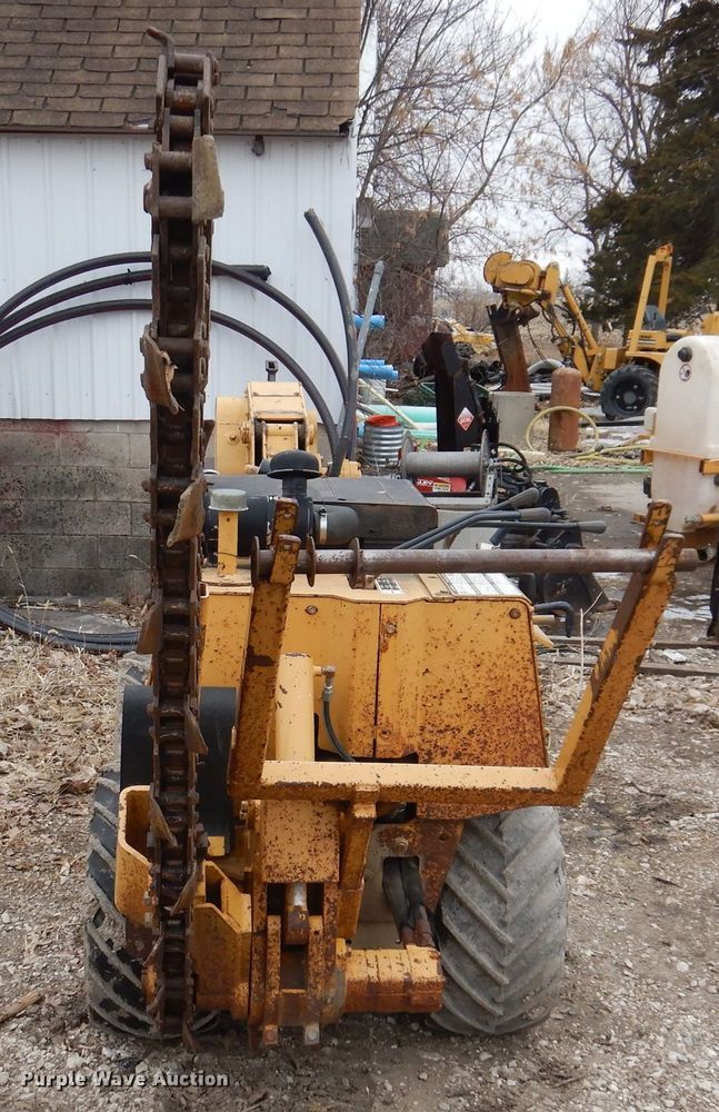 image for item DK5158 1999 Vermeer LM42  cable plow