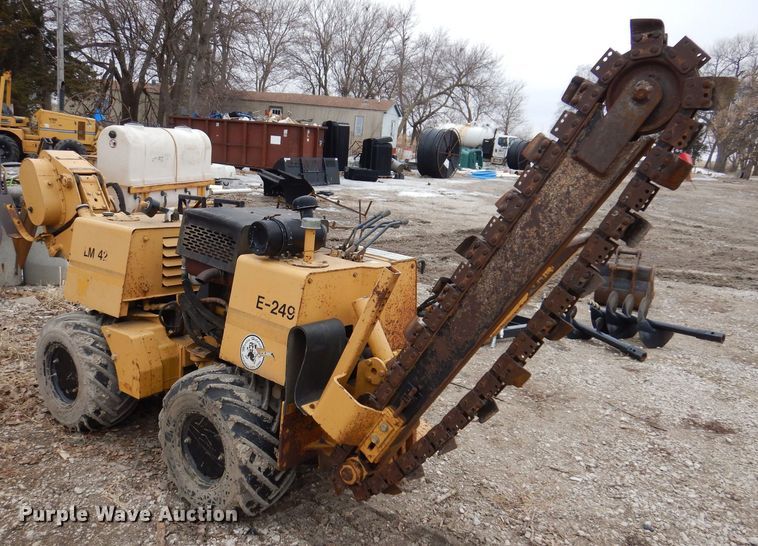 image for item DK5158 1999 Vermeer LM42  cable plow