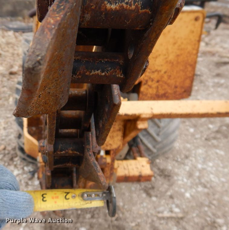 image for item DK5158 1999 Vermeer LM42  cable plow