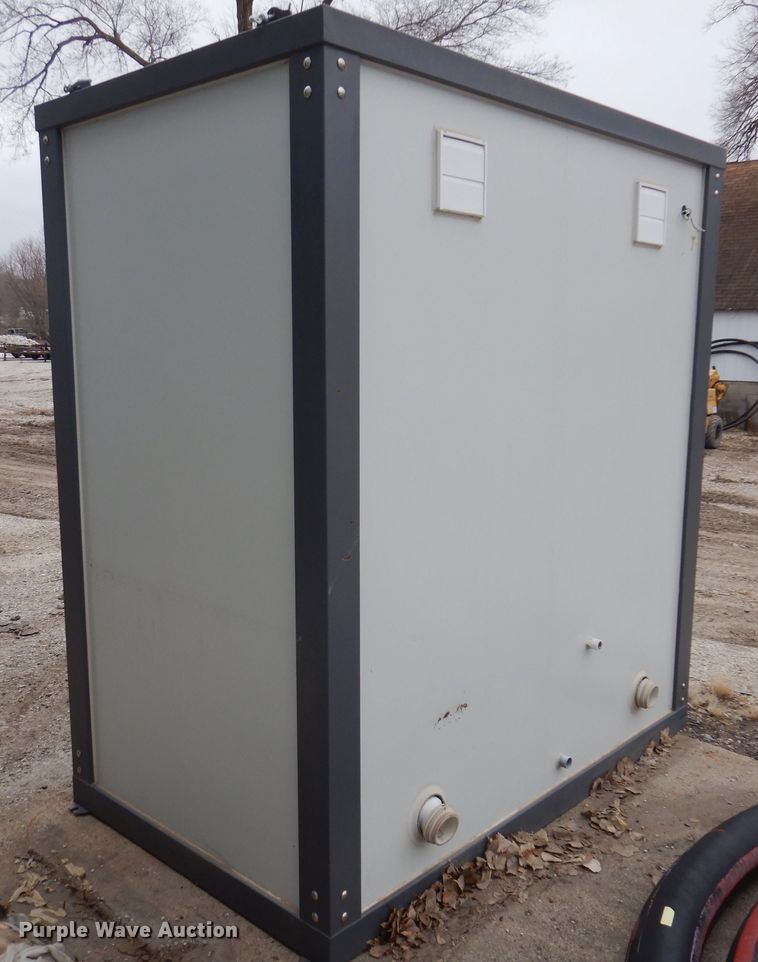 image for item DK5165 Portable restroom