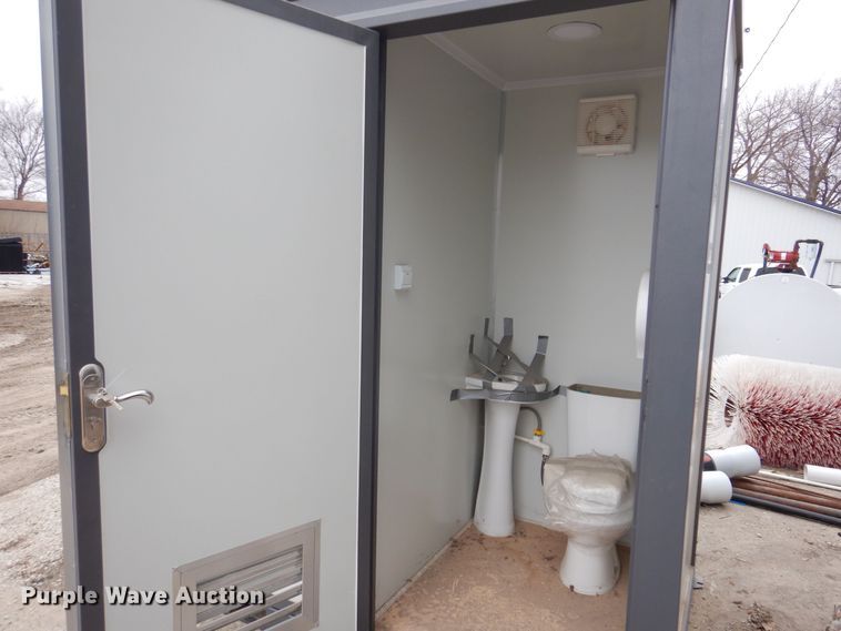 image for item DK5165 Portable restroom