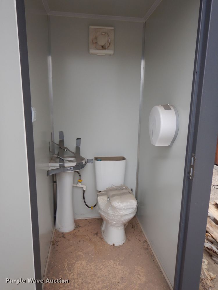 image for item DK5165 Portable restroom