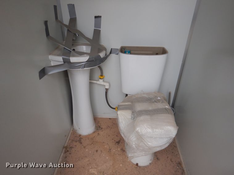 image for item DK5165 Portable restroom