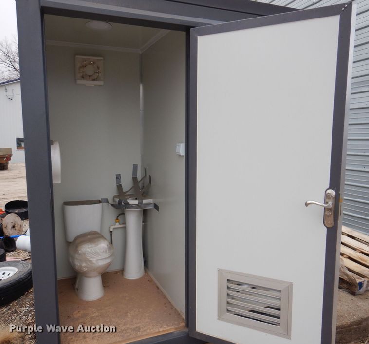 image for item DK5165 Portable restroom