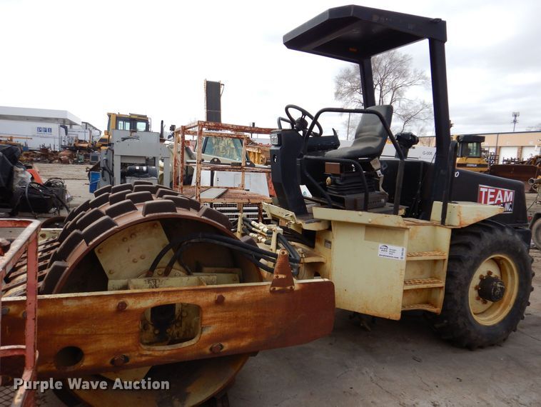 image for item DK5166 2000 Ingersoll Rand SD-70F Pro Pac  single drum vibratory roller