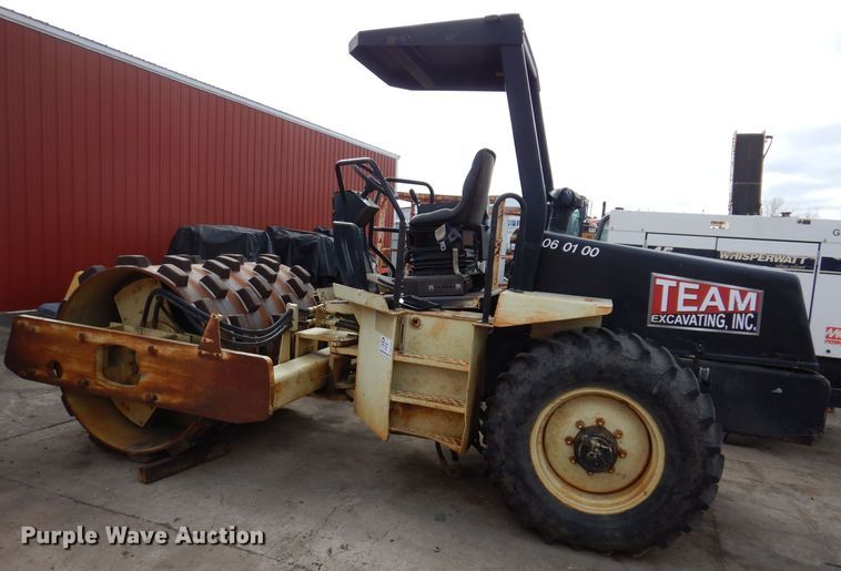 image for item DK5166 2000 Ingersoll Rand SD-70F Pro Pac  single drum vibratory roller