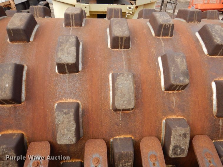 image for item DK5166 2000 Ingersoll Rand SD-70F Pro Pac  single drum vibratory roller