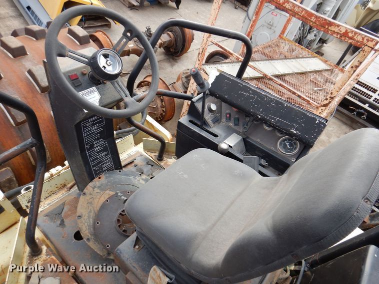 image for item DK5166 2000 Ingersoll Rand SD-70F Pro Pac  single drum vibratory roller