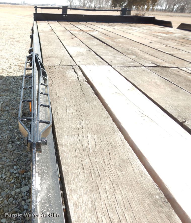 image for item DK7674 2011 Towmaster TC20  equipment trailer