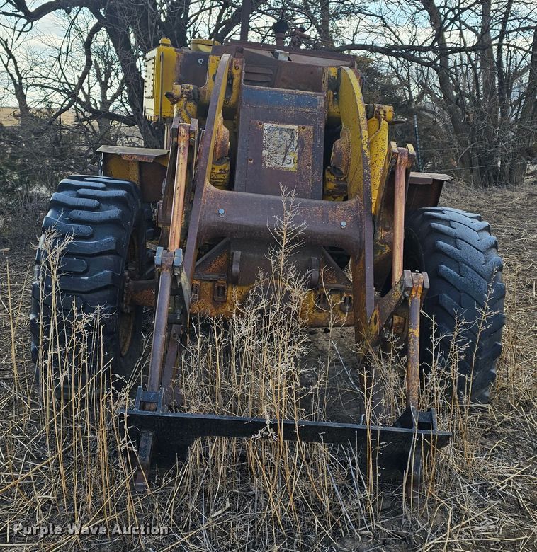 image for item DK7711 1971 Caterpillar 920  wheel loader