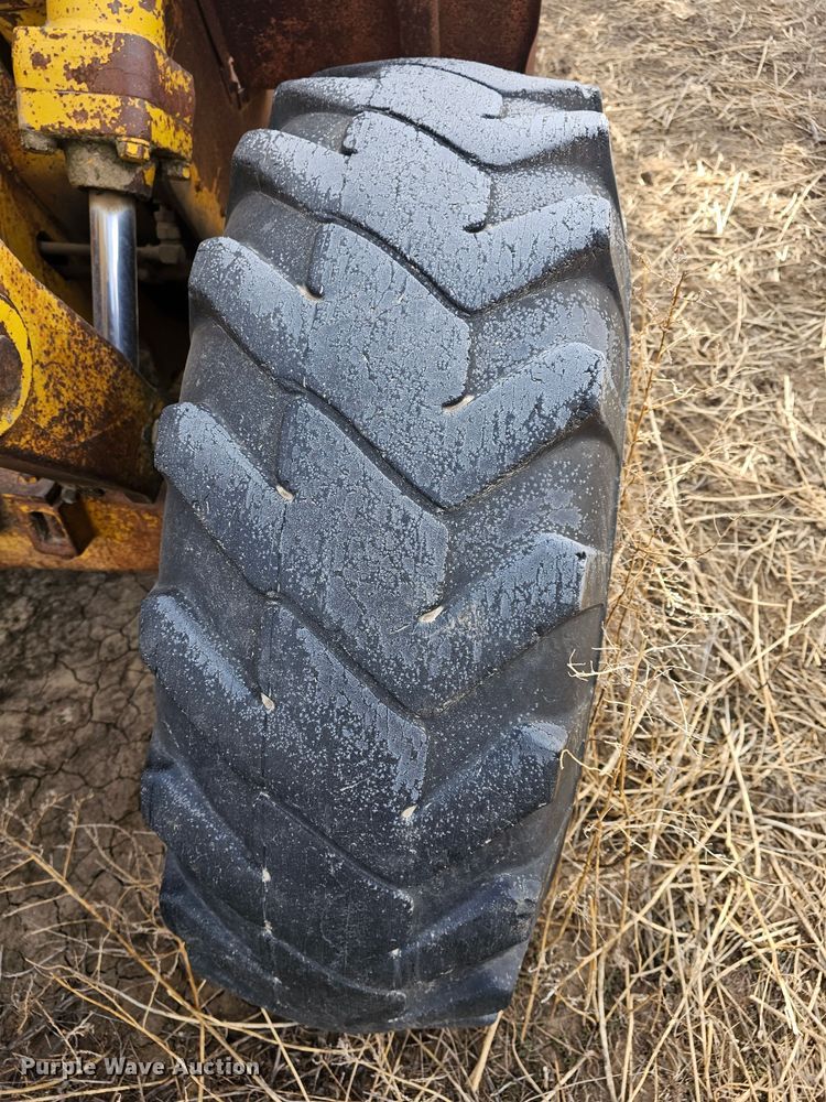 image for item DK7711 1971 Caterpillar 920  wheel loader