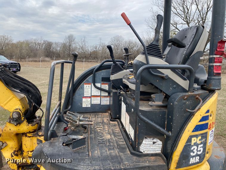 image for item DL7030 2012 Komatsu PC35MR-3  mini excavator