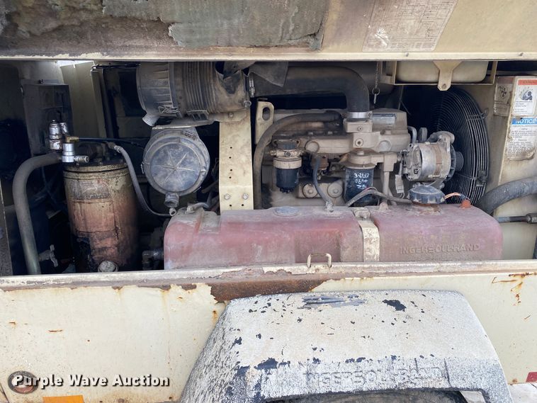 image for item DL7037 1999 Ingersoll Rand P185WJD  air compressor