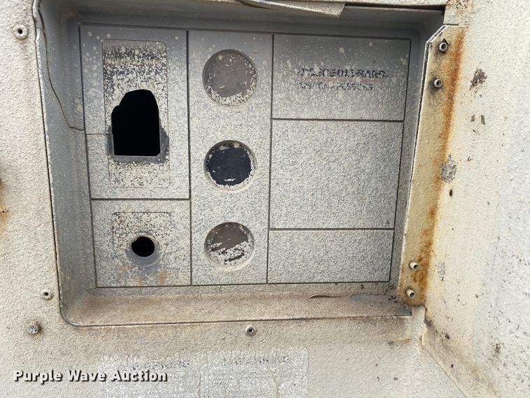 image for item DL7037 1999 Ingersoll Rand P185WJD  air compressor