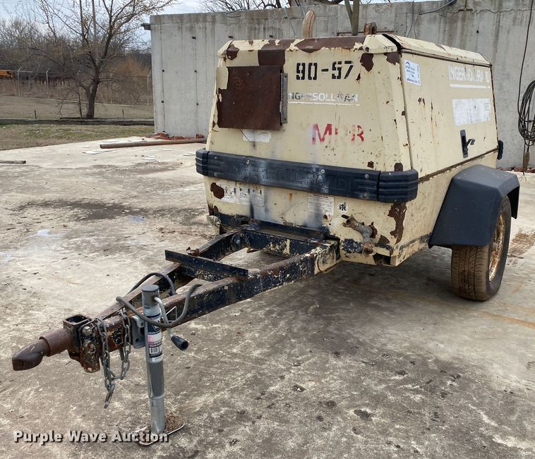 image for item DL7038 1997 Ingersoll Rand P185WJD  air compressor