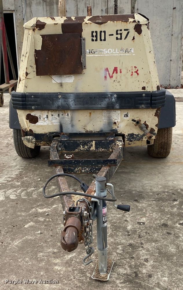 image for item DL7038 1997 Ingersoll Rand P185WJD  air compressor