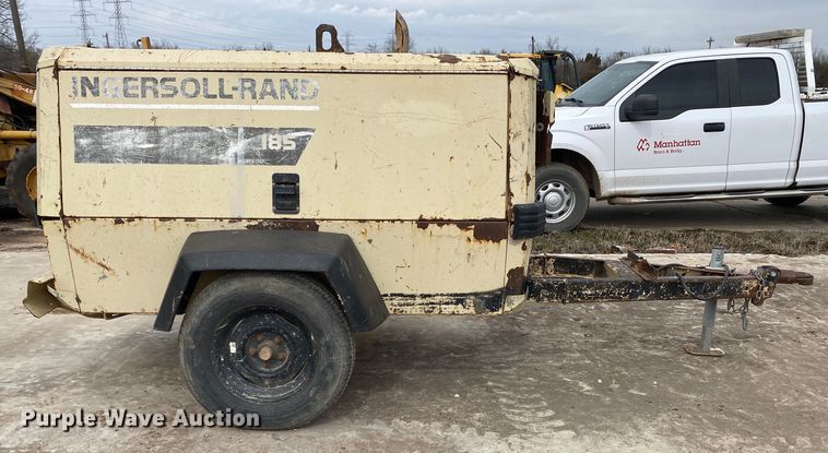 image for item DL7038 1997 Ingersoll Rand P185WJD  air compressor
