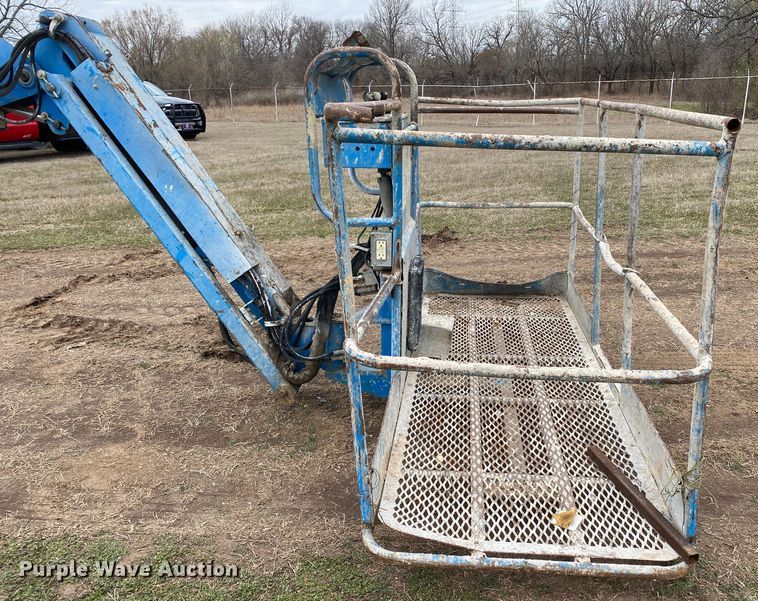 image for item DL7043 2008 Genie S-65  boom lift