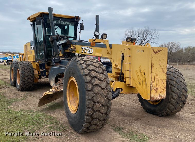 image for item DL7045 2008 John Deere 772D  motor grader