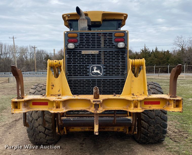 image for item DL7045 2008 John Deere 772D  motor grader