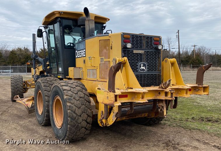 image for item DL7045 2008 John Deere 772D  motor grader