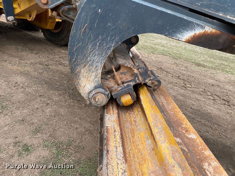 image for item DL7045 2008 John Deere 772D  motor grader