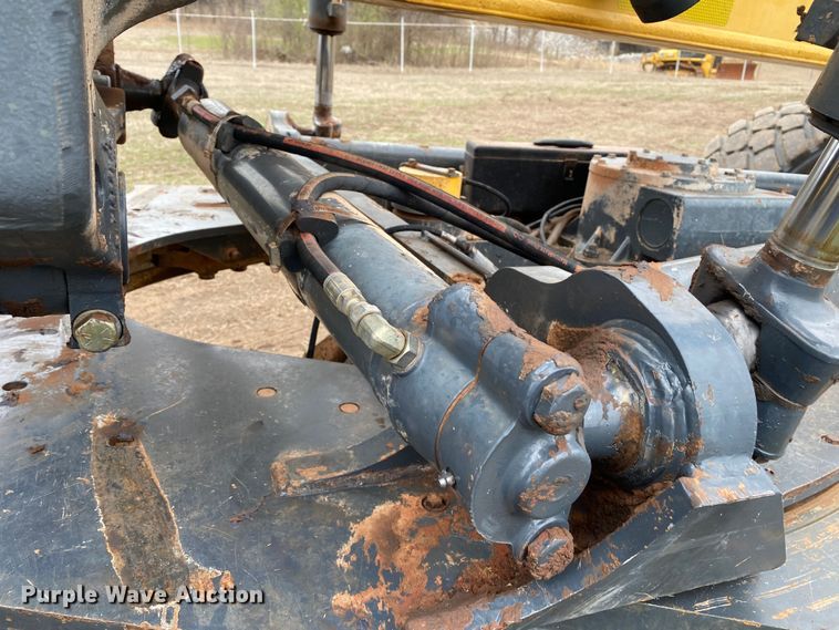 image for item DL7045 2008 John Deere 772D  motor grader