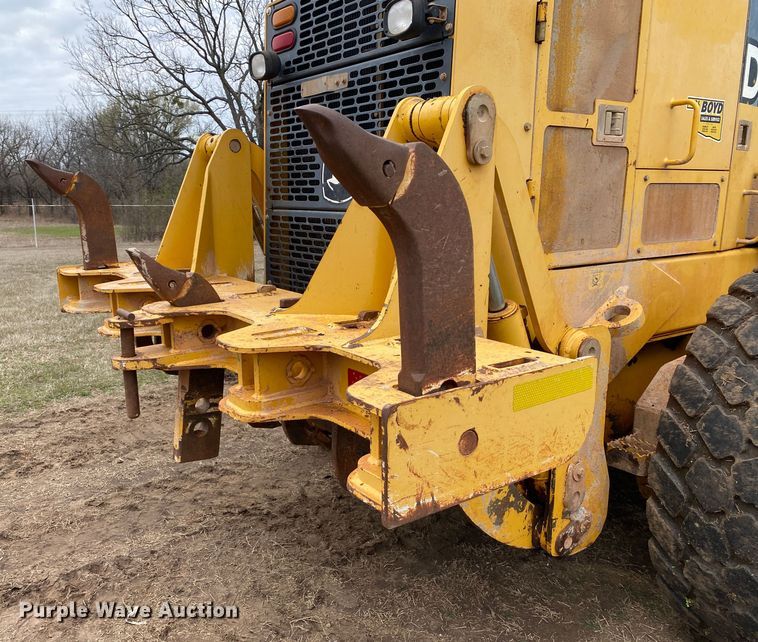 image for item DL7045 2008 John Deere 772D  motor grader