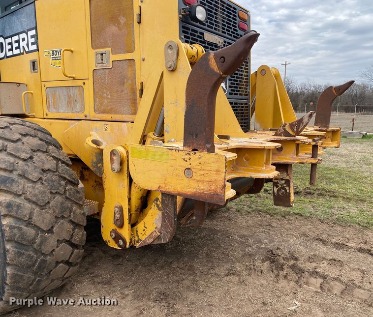 image for item DL7045 2008 John Deere 772D  motor grader