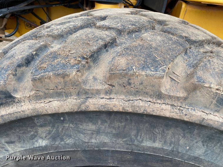 image for item DL7045 2008 John Deere 772D  motor grader