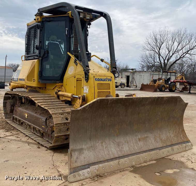image for item DL7046 2010 Komatsu D51EX-22  dozer